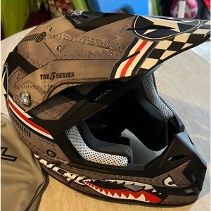 Dirt bike helmet